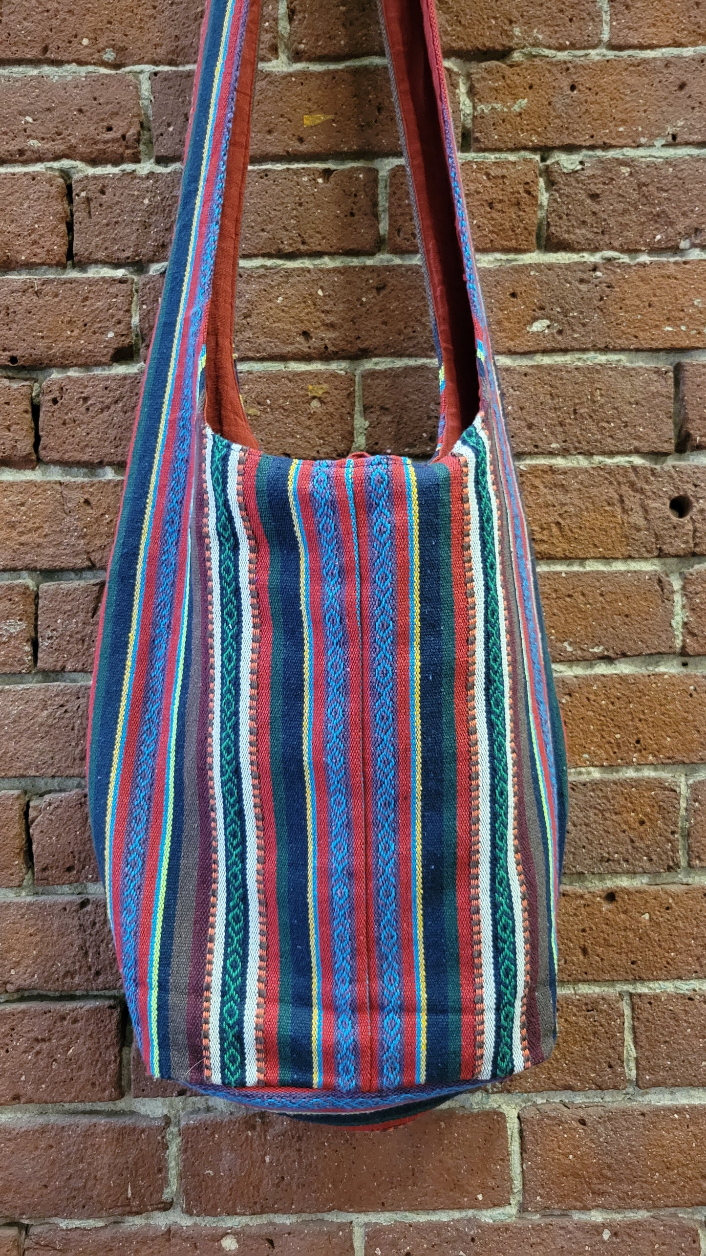 Woven Zip Top Hobo Shoulder Bag *Red*