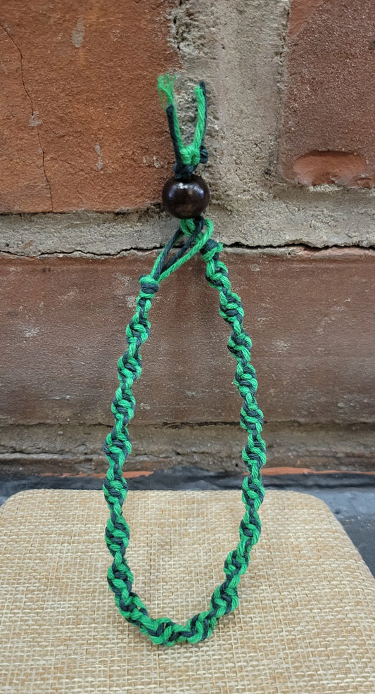 9 Inch Hemp Bracelet *Green/Dark Green*